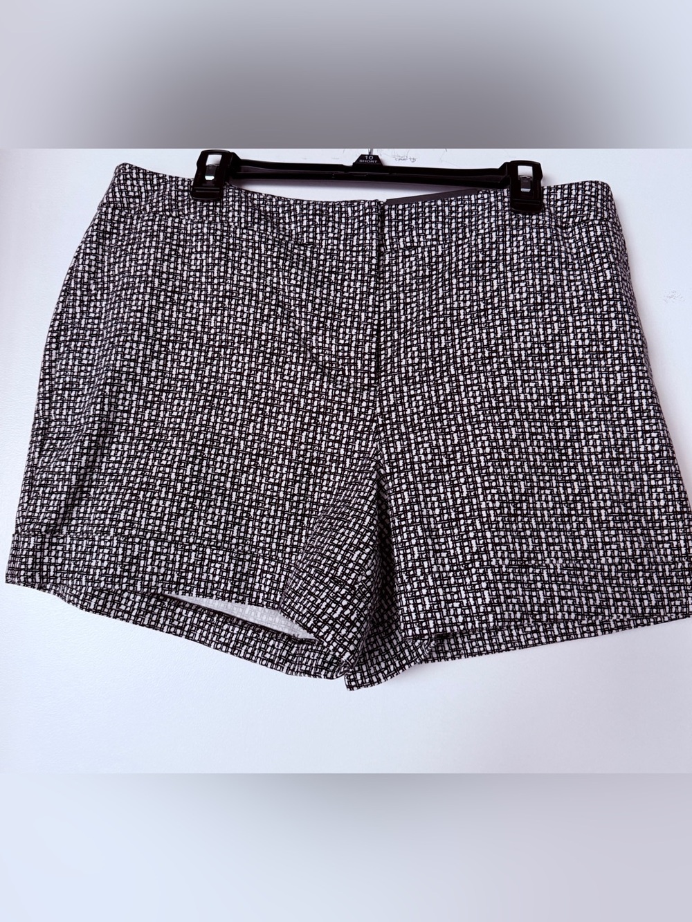 Apt9 Black and White Tweed-Look Women's Shorts